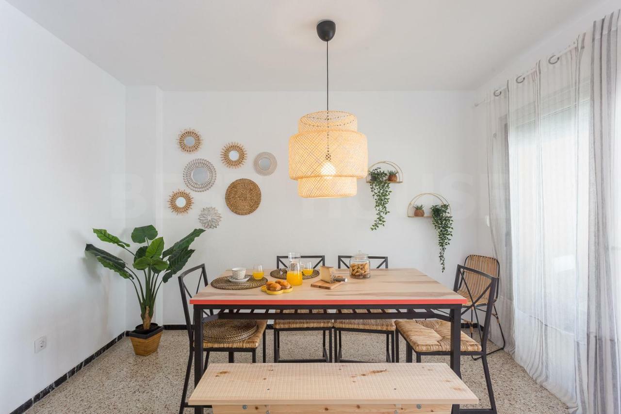 Cozy Apartment In Salinetas Beach. Exterior photo